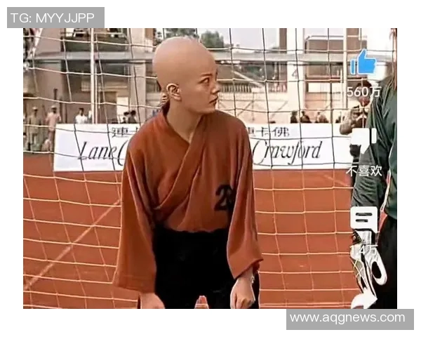 少林足球星爷身上起火突发事件 引发众人关注与讨论