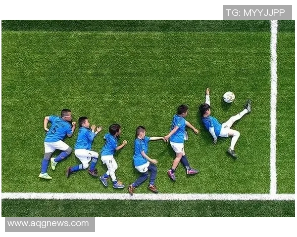 球星女儿继承足球天赋闪耀赛场父爱深情与足球梦想同行